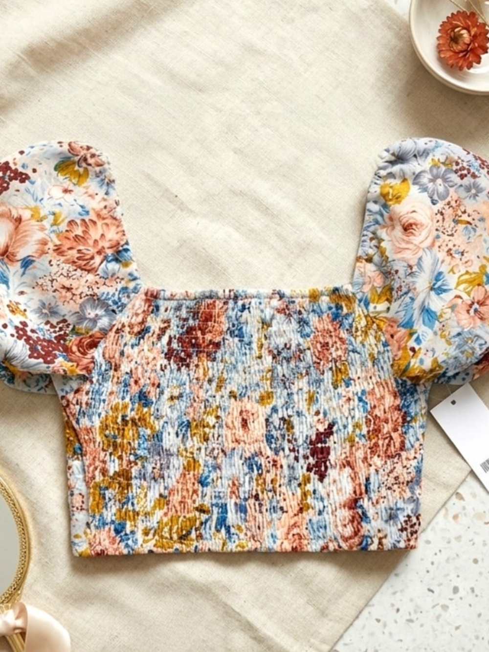 Vibrant Floral Smocked Back Crop Top: Adjustable Front Tie Bows Detail Puff Slee - Picture 3 of 3